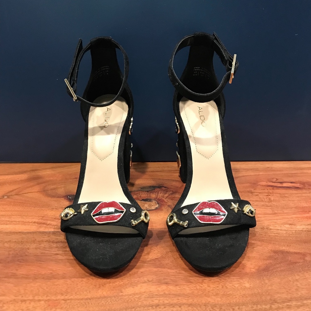 Aldo faux suede heels